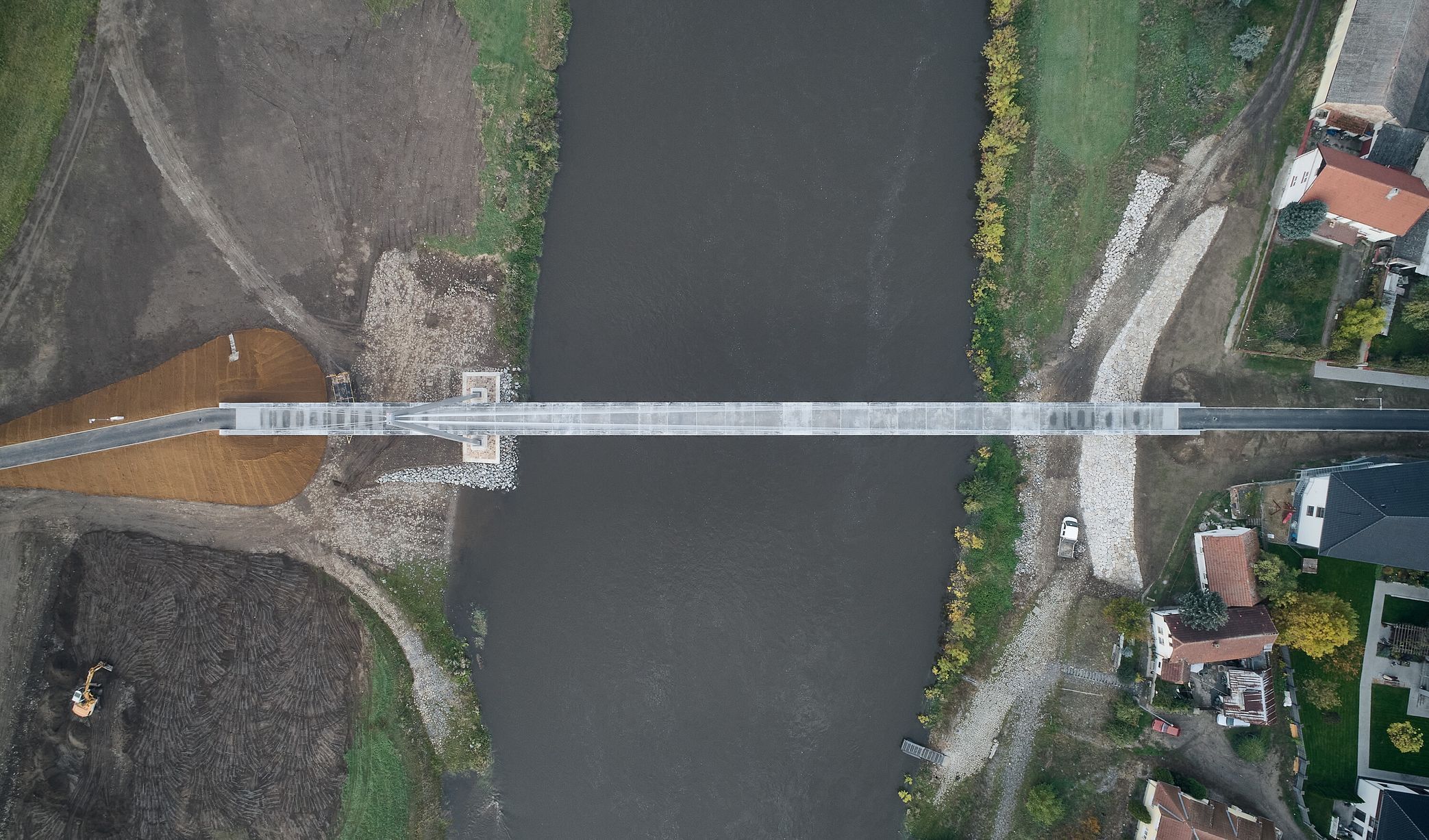 most pro pěší Lužec nad Vltavou