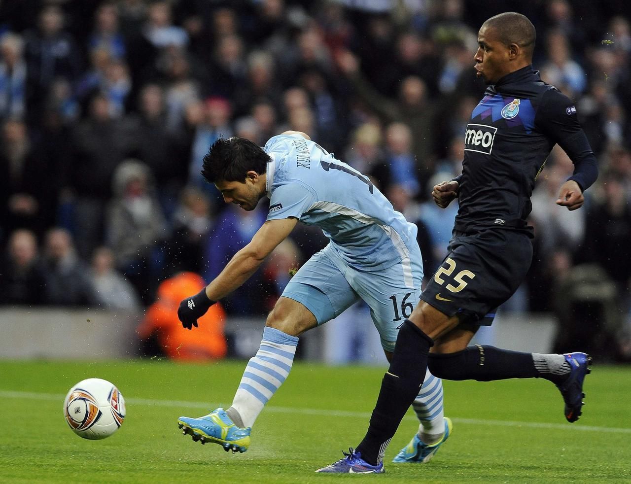 Evropská liga: Manchester City - Porto (Agüero)