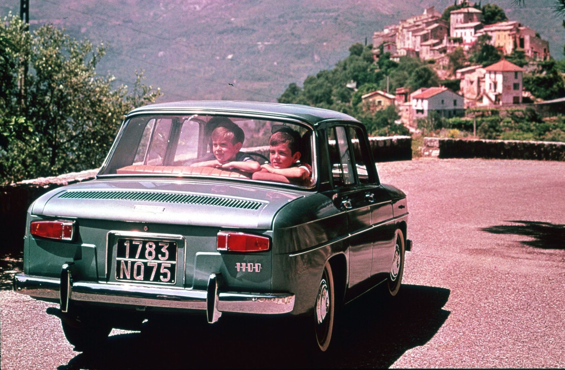 Renault 8 historie