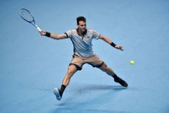 ŽIVĚ Berdych vs. Djokovič 3:6, 5:7. Čech na Turnaji mistrů končí