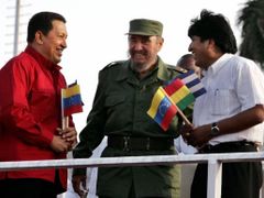 Prezidenti Hugo Chávez, Fidel Castro a Evo Morales