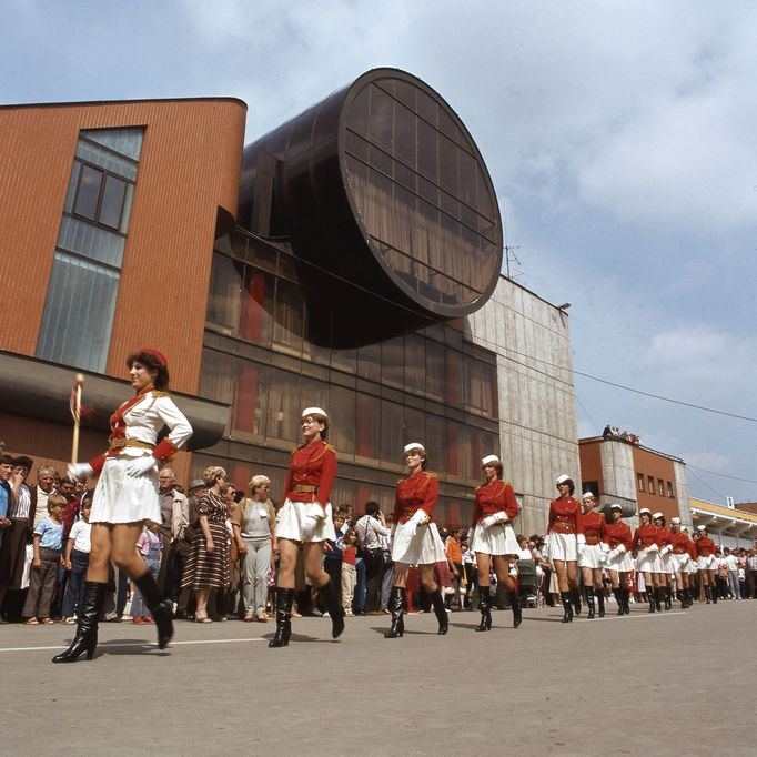 Foto Jan Regal: Agrokombinát Slušovice, 80. léta.