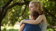 Dakota Fanning v dramatu Very good girls.