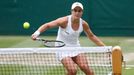 Ashleigh Bartyová ve finále Wimbledonu 2021