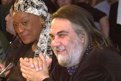 Zemřel řecký skladatel Vangelis, držitel Oscara za filmovou hudbu