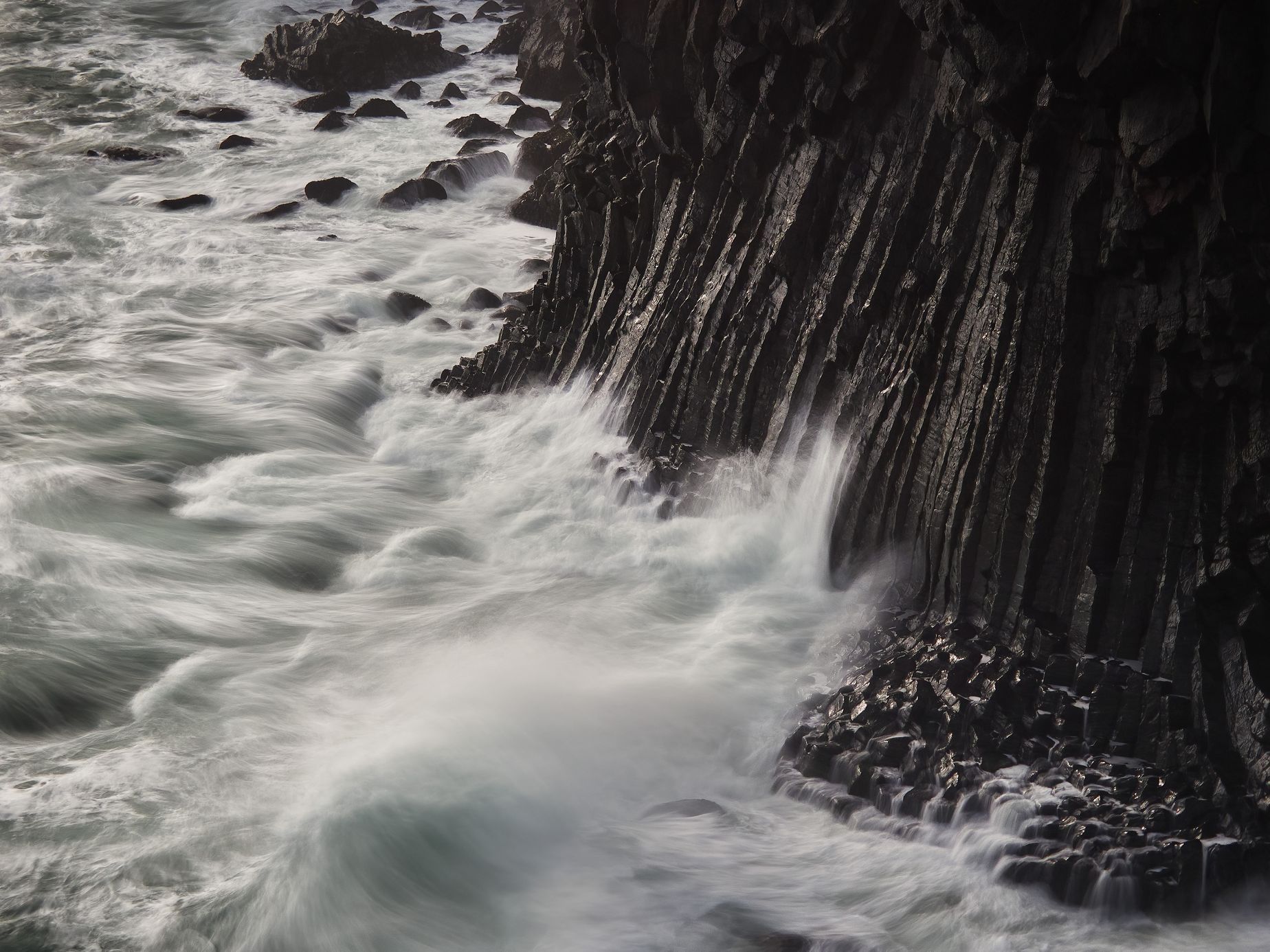 FOTO: Krásy Islandu objektivem fotografa Marka Ondráčka, Dvě tváře Islandu: Fotograf Ondráček o boji s živly a polární září, Magazín, fotogalerie