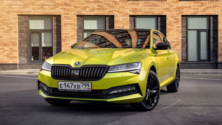 Trh s novými auty v Rusku se hroutí. Škoda Superb stojí více než dva miliony korun; Zdroj foto: Škoda Auto