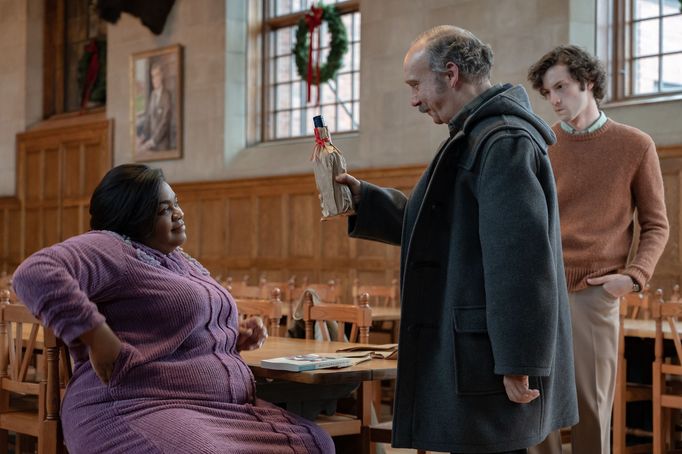 Da'Vine Joy Randolph v roli Mary, Paul Giamatti jako profesor Hunham a Dominic Sessa coby Angus.