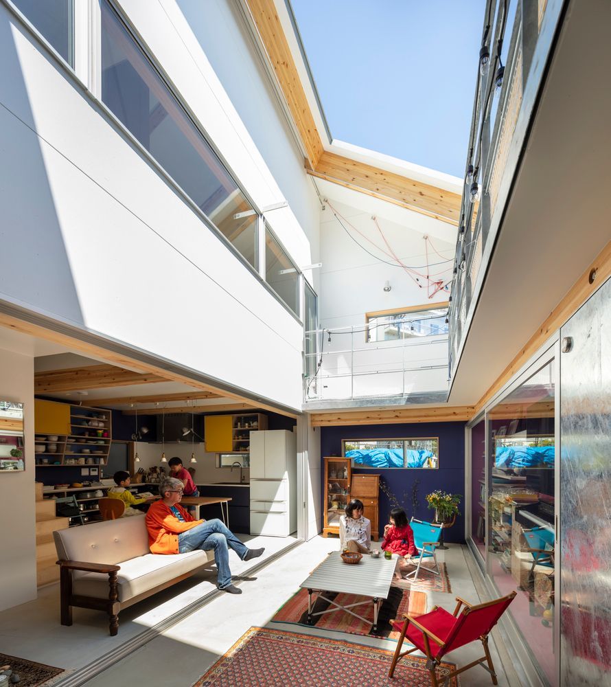 Yoshitaka Suzuki and Associates