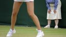 Čárová rozhodčí duelu druhého kola Wimbledonu mezi Nicole Vaidišovou a Samanthou Stosurovou.