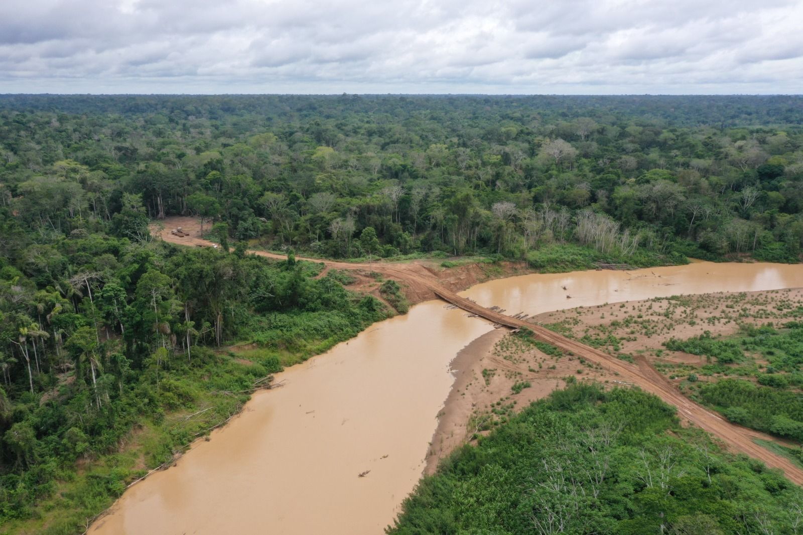 peru amazonie kmen Mašco Piro těžaři