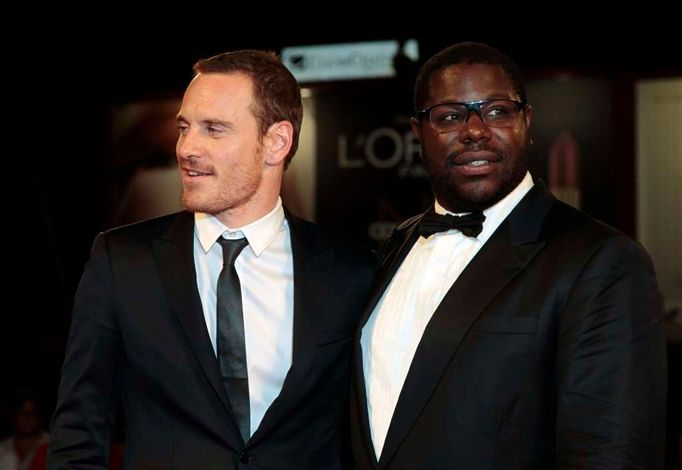 "Shame" - Steve McQueen a herec Michael Fassbender (vlevo).