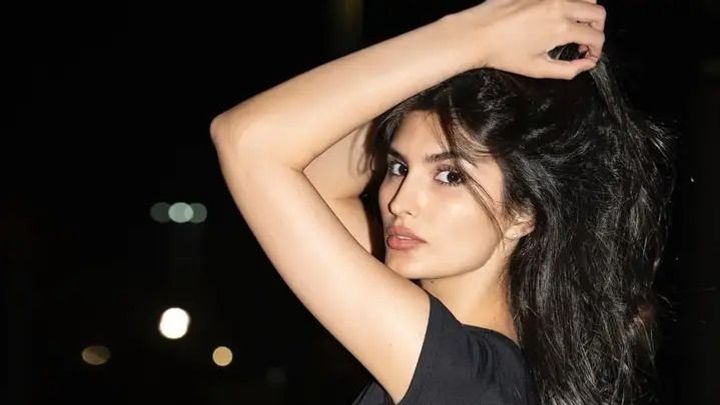 "Proti erotickému průmyslu nic nemám, ale vadí mi, že využili mou podobu, aniž by se mě zeptali," stěžuje si izraelská modelka Yael Cohen Arisová.