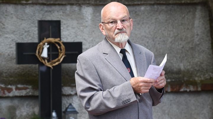 Rozkryl masakr Němců u Přerova. Ve věku 83 let zemřel historik František Hýbl