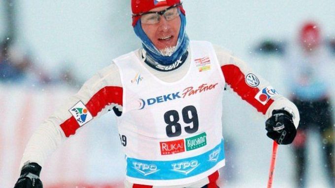 České běžecké lyžování o sobě dává vědět i po odchodu Kateřiny Neumannové. Díky Lukáši Bauerovi.