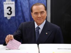 Silvio Berlusconi se vrací. Ukázal, že ho Evropa odepsala předčasně.