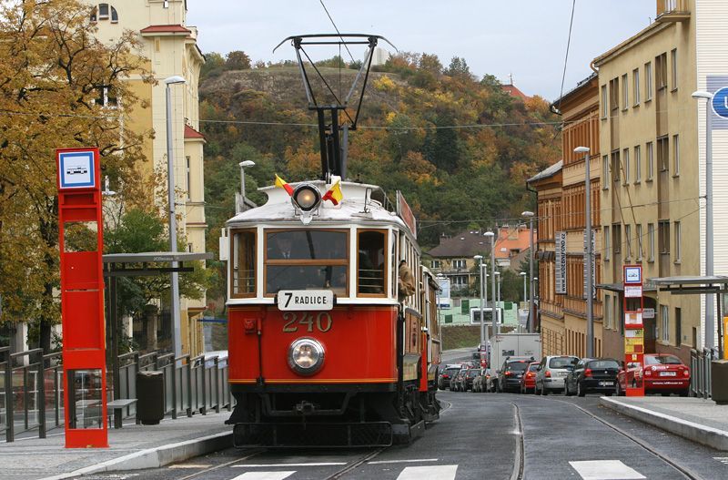 Tramvajová trať do Radlic