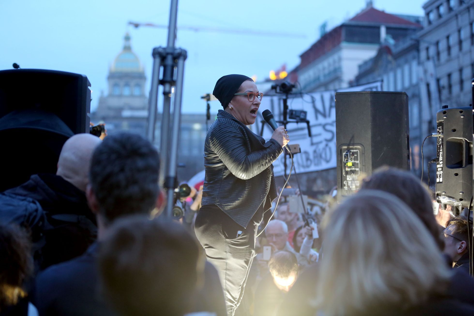 Demonstrace proti Babišovi