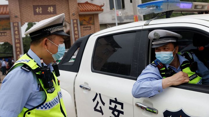 Neproběhl ani soud a už jsou v domácím vězení. Peking tak "odklízí" své kritiky; Zdroj foto: Reuters