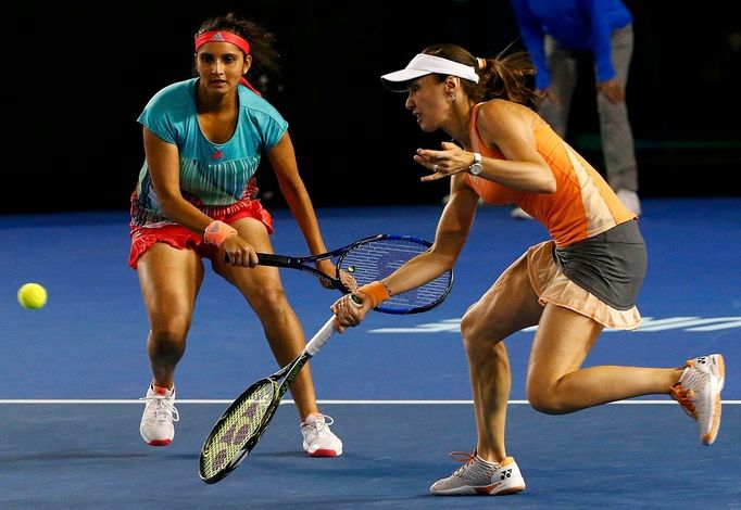 Finále čtyřhry Australian Open 2016 (Mirzaová, Hingisová)