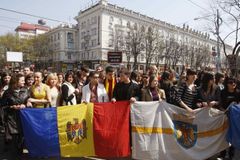 "Ukrajinští" dělníci do Česka bez víz? Jednání začala