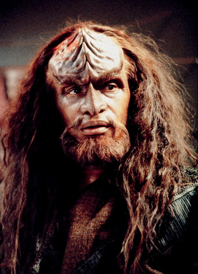 Tony Todd jako Kurn v seriálu Star Trek: Hluboký vesmír devět.