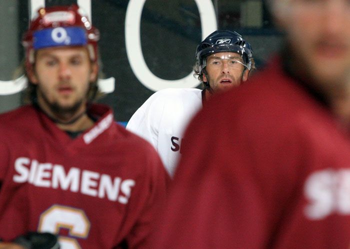 Hokejisté poprvé na tréninku