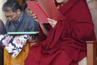 V Tibetu se pokusili upálit dva mniši