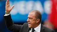 Třetím nejlépe vydělávajícím trenérem na Euru je Fatih Terim, kouč Turků pobírá ročně 2,7 milionů liber (92 milionů korun).