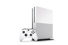 Microsoft začíná prodávat Xbox One X, české obchody hlásí velký zájem a nedostatek zboží
