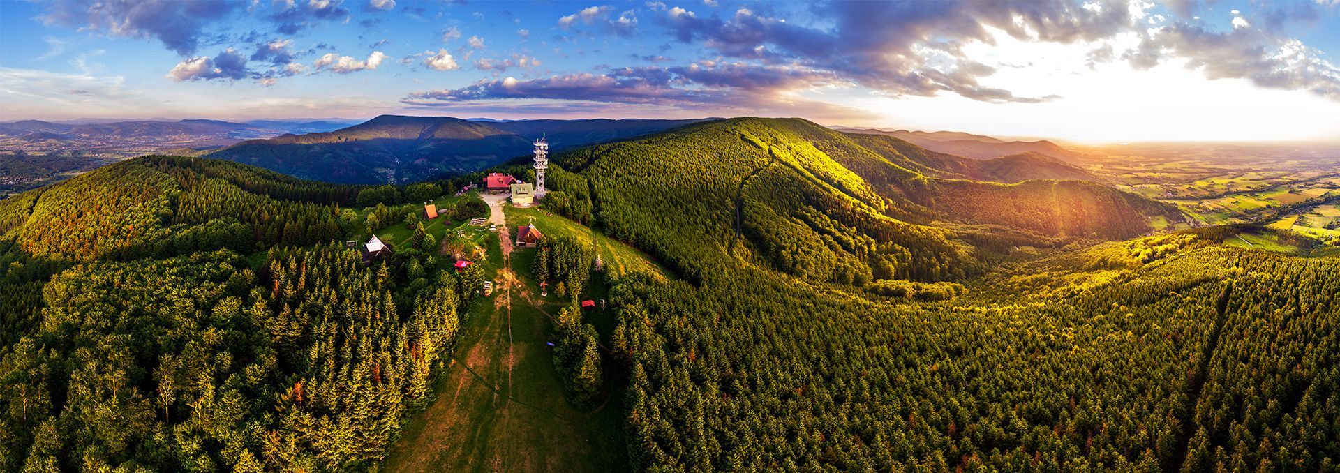 Foto Pralesy A Ojedin le Pestr Krajina Beskyd Jsou Chr n ny Z konem Foto Pralesy A Ojedin le Pestr Krajina Beskyd Jsou Chr n ny Z konem