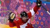 Olympijský hokejový turnaj v Soči ovládla Kanada a takhle se z jednoho z gólů radoval Sidney Crosby.