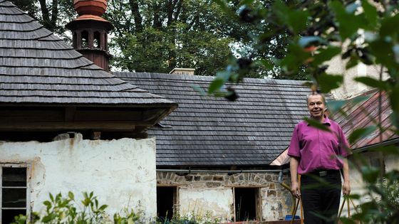 Varhaník na Broumovsku zachraňuje poslední poustevnu. Jako by to byl můj úděl, říká