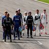 Jezdci F1 před startem testů v Bahranu