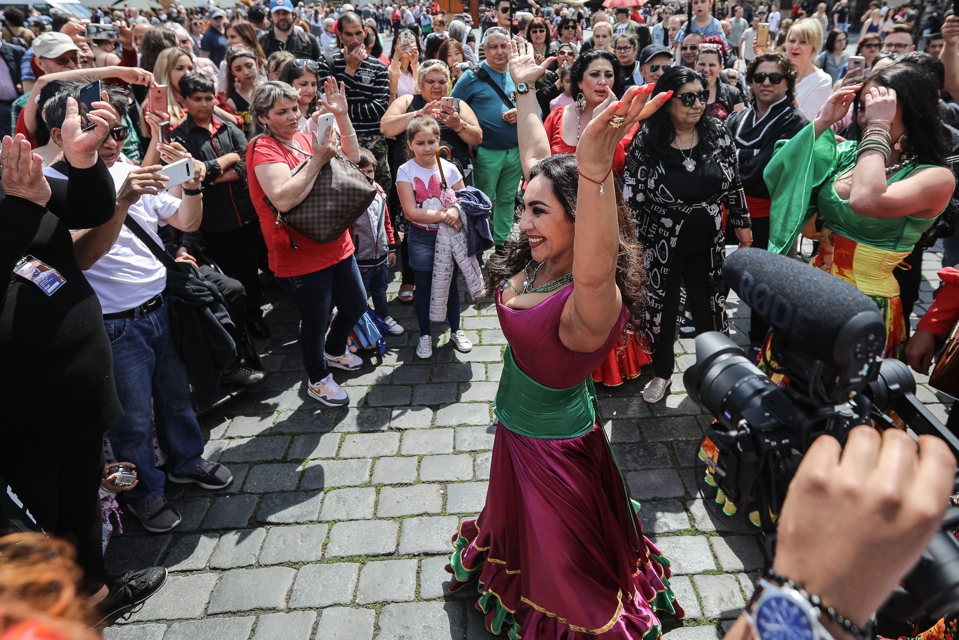 Romský festival Khamoro 2019 - průvod Prahou