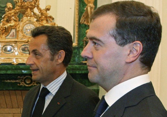 Prezidenti Ruska a Francie Dmitrij Medveděv a Nicolas Sarkozy během schůzky v Kremlu