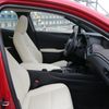 Lexus UX300e elektromobil
