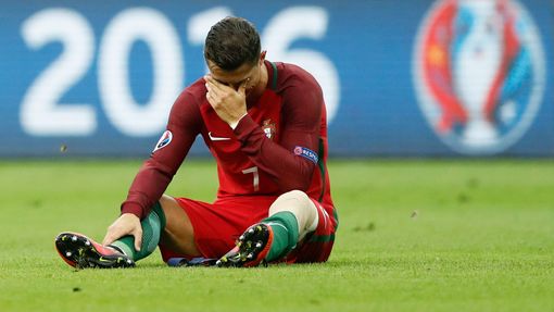Euro 2016, finále Francie-Portugalsko: zraněný Cristiano Ronaldo