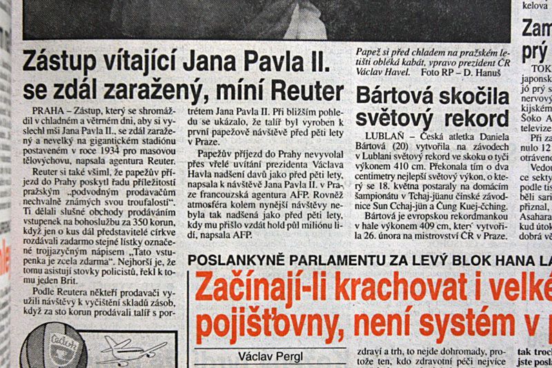 Návštěvy papeže v novinách
