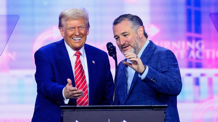 Z odpadlíka vůdcem pracující třídy. Jak Trump nadvakrát ovládl Republikánskou stranu