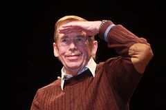 Havel: Revoluci dokončí až děti našich dětí