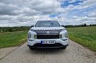 Mitsubishi se do Evropy rozhodlo čtyři roky od premiéry přijít se čtvrtou generací svého kdysi nejznámějšího SUV Outlander. Nyní jde výhradně o plug-in hybrid s pohonem všech kol.