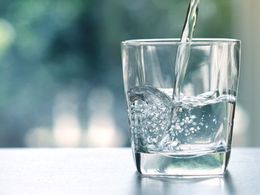 Jak mít doma dokonale čistou pitnou vodu? Pomůže vám reverzní osmóza!