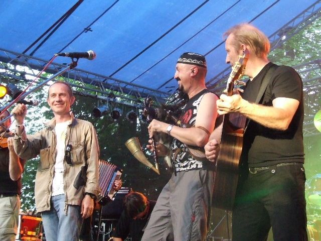 Iarla O´Lionáird s kapelou Čechomor na festivalu United Islands of Prague