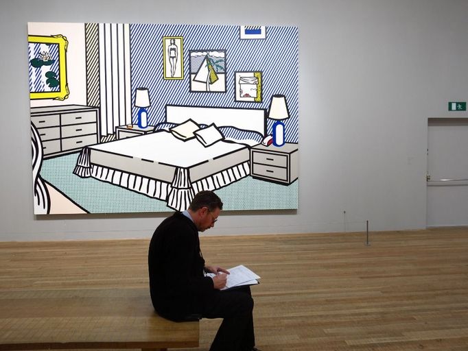 Roy Lichtenstein: Interior with Waterlilies, 1991. Na začátku 90. let se zaměřil na interiér, plátnům ale chybí náboj let 60.