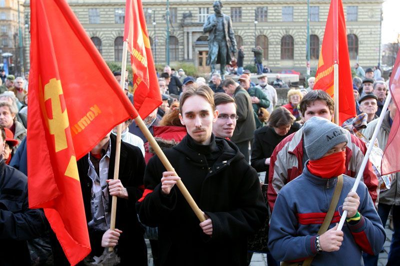 Komunisté demonstrují