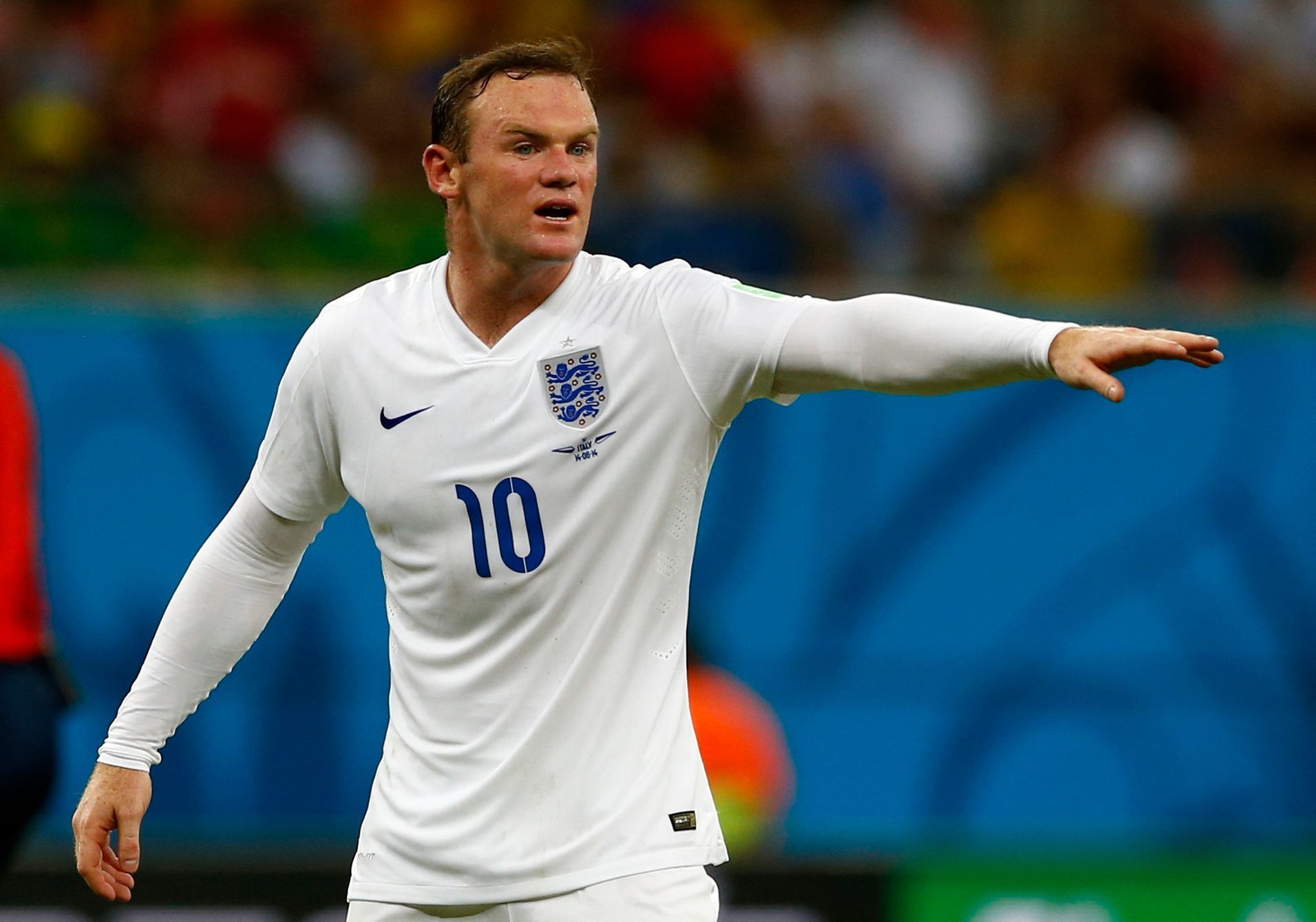 Wayne Rooney v utkání proti Itálii na světovém šampionátu