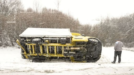 Silnici R35 směrem na Ostravu zablokovala řada nehod