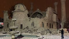 Zemětřesení v Turecku mešita
