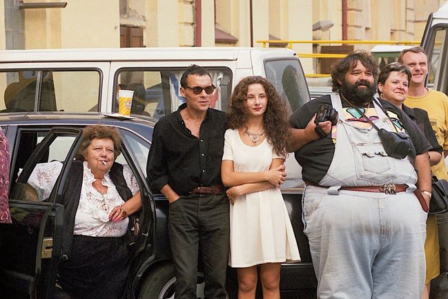 Český herec Jiří Růžička (vpravo) na oslavě 5. výročí vzniku strany Nezávislá erotická iniciativa, Praha, rok 1995.